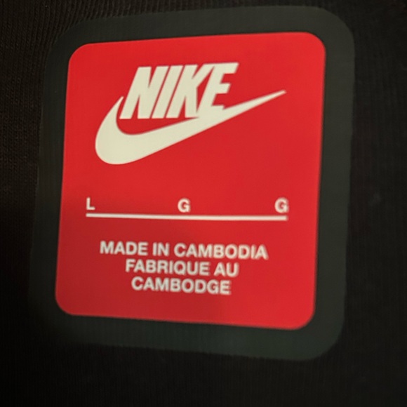 Nike Men’s Tech Fleece Shorts - Picture 4 of 6